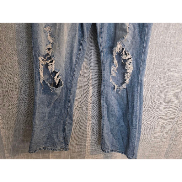 Women's‎ CELLO Jeans Size 9 Blue Distressed - Picture 2 of 10